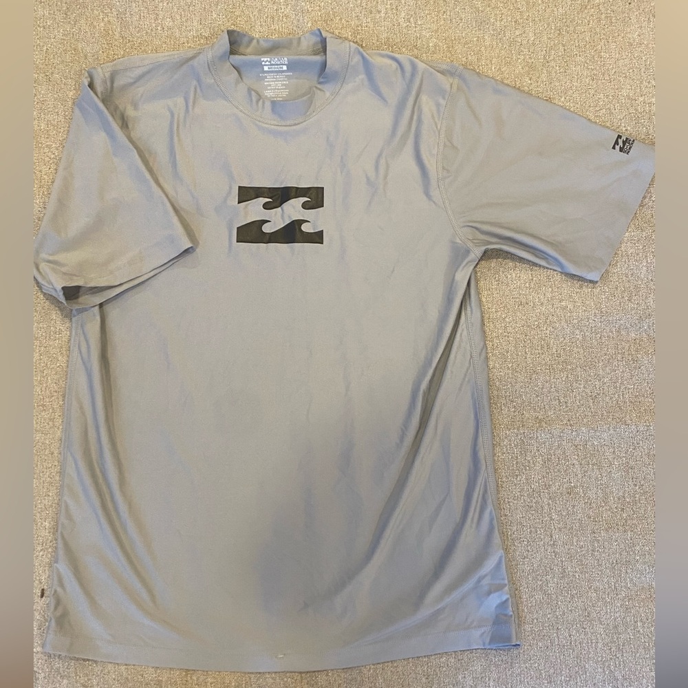 Men’s Medium Billabong Rash Guard